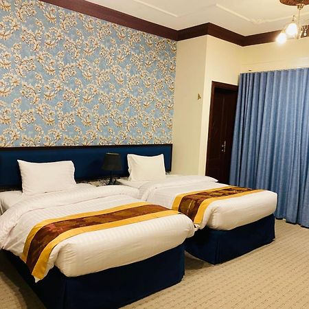 Twilight Hotel Mascate Esterno foto