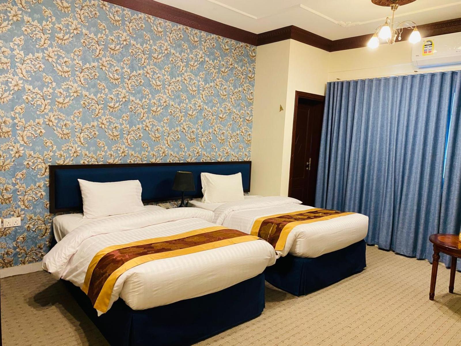 Twilight Hotel Mascate Esterno foto